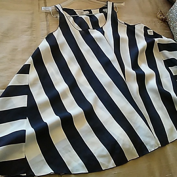 Victoria's Secret Silk Top - Picture 3 of 5